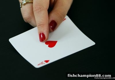 从古老棋盘到现代卡牌：捕鱼王者带你解锁桌游的文化密码与策略魅力
